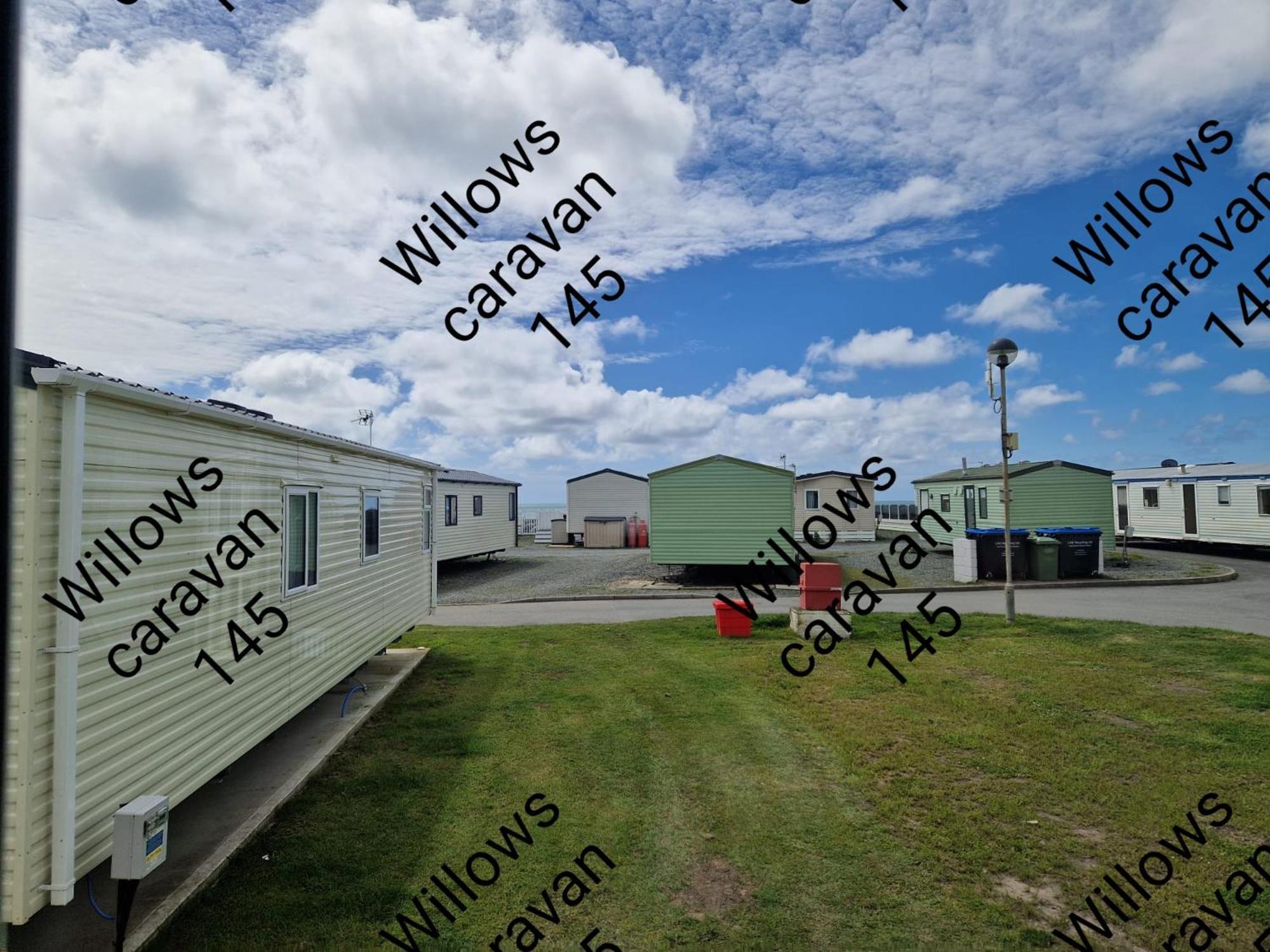 Willows Caravan 145 Llanddwywe Bagian luar foto