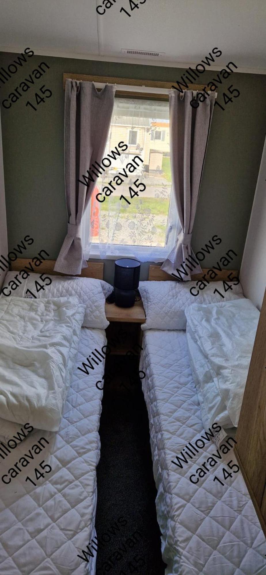 Willows Caravan 145 Llanddwywe Bagian luar foto